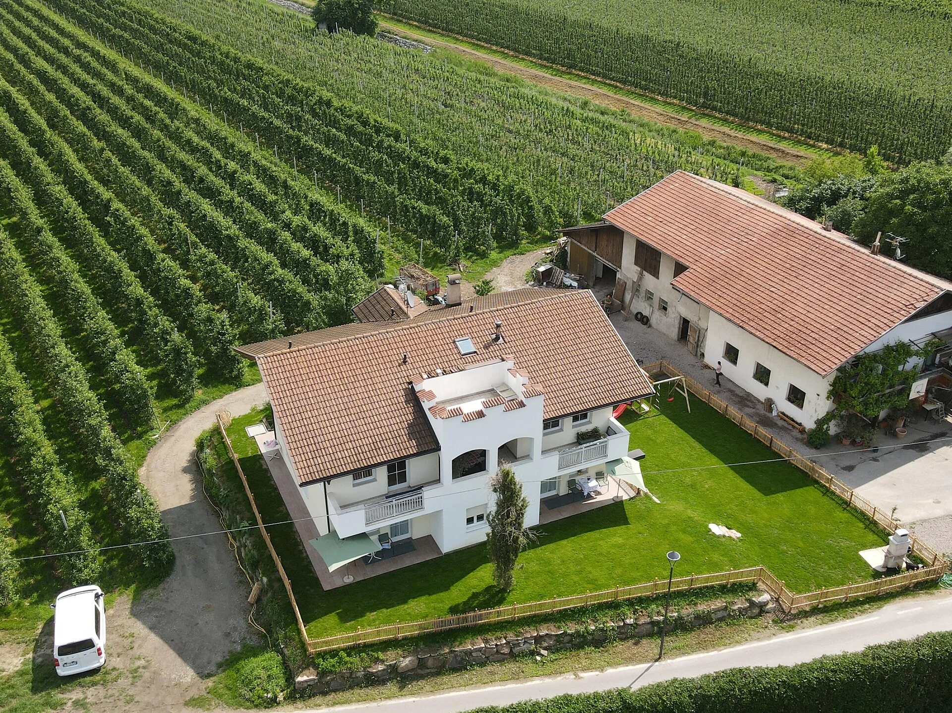 Gartnerhof zwischen den Apfelhainen von Plaus